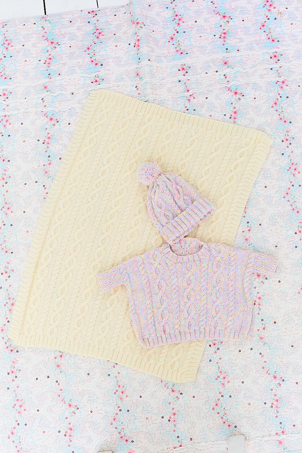 Pattern 9975 - Bambino DK, Sweet Dreams Poncho, Hat & Blanket set