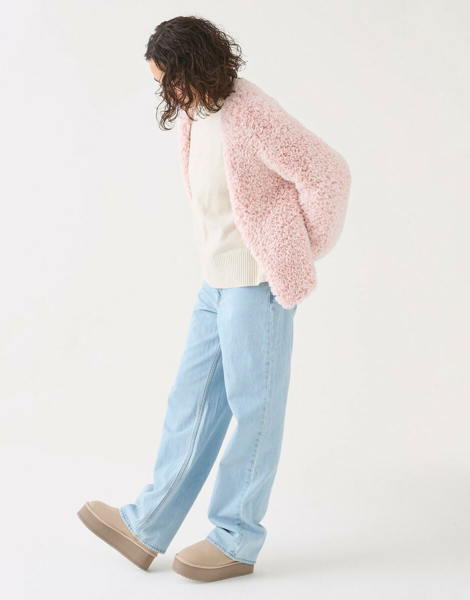 CUTE JACKET KNITTING PATTERN IN SIRDAR ALPINE FUR EFFECT 10812