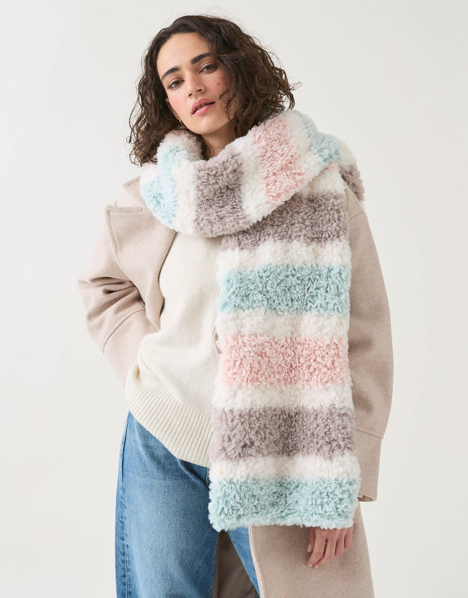SWEET STRIPED SCARF KNITTING PATTERN IN SIRDAR ALPINE FUR EFFECT 10814
