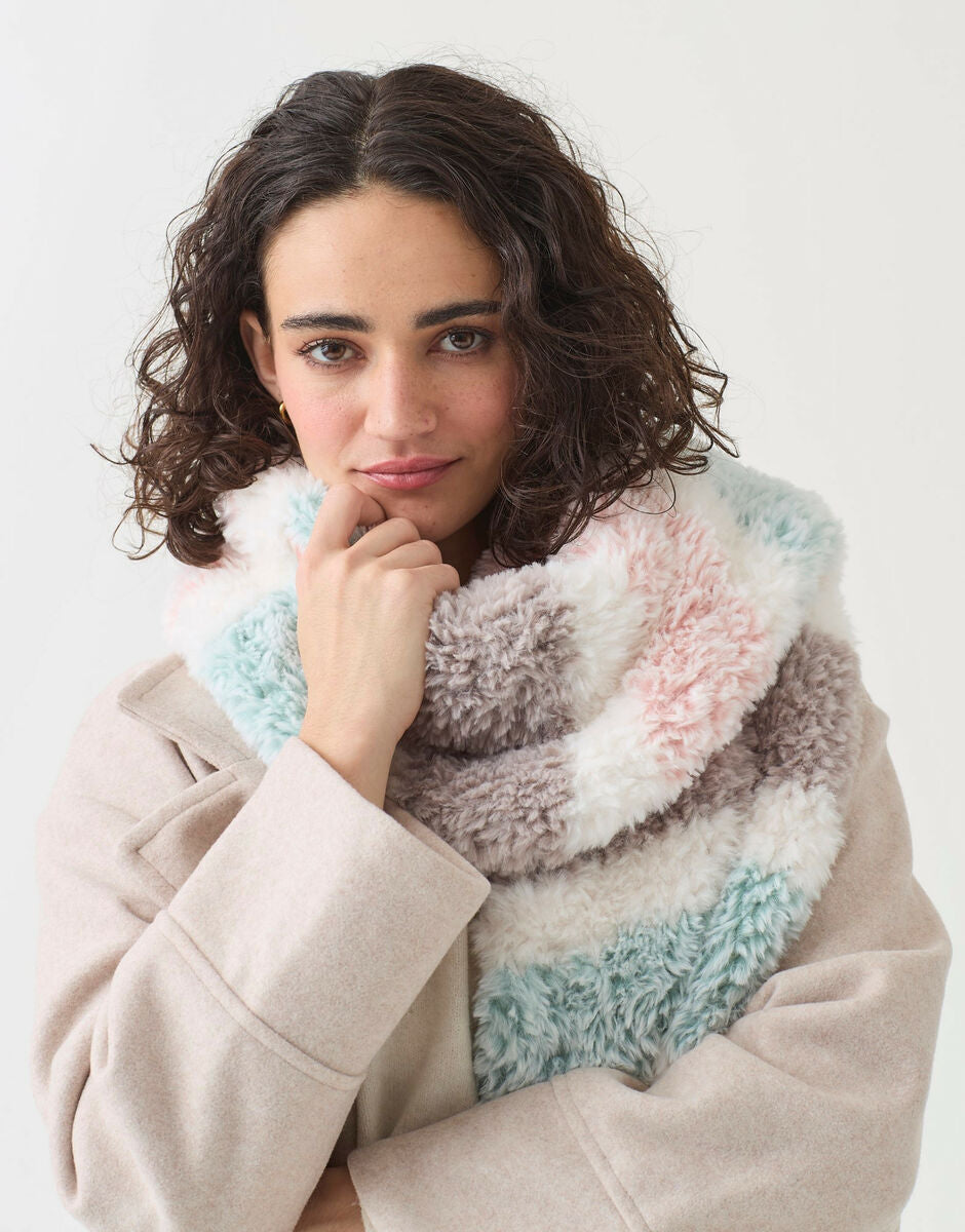 SWEET STRIPED SCARF KNITTING PATTERN IN SIRDAR ALPINE FUR EFFECT 10814