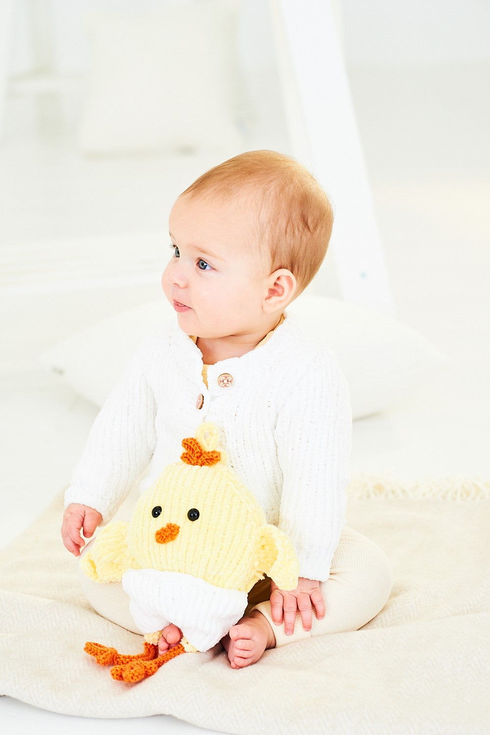 Stylecraft Pattern 10151 - Squeeze Me
Cardigans & Toy