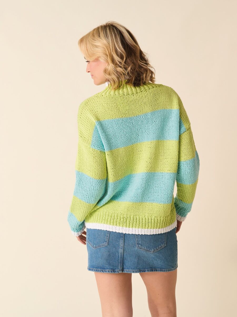 ROM COM ROLL NECK KNITTING PATTERN IN SIRDAR STORIES CHUNKY 10874
