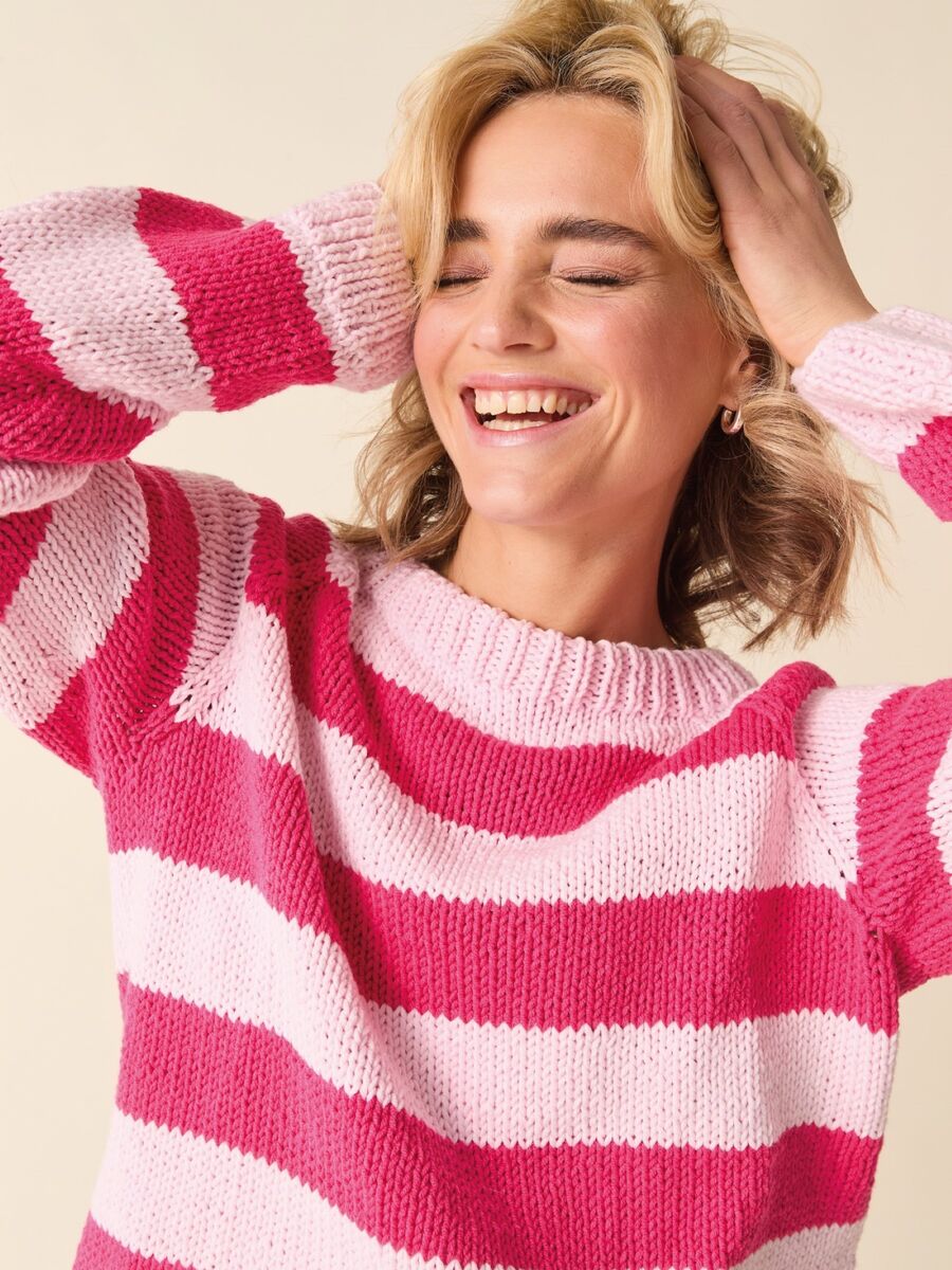 THANK ME LATER SWEATER KNITTING PATTERN IN SIRDAR STORIES CHUNKY 10876