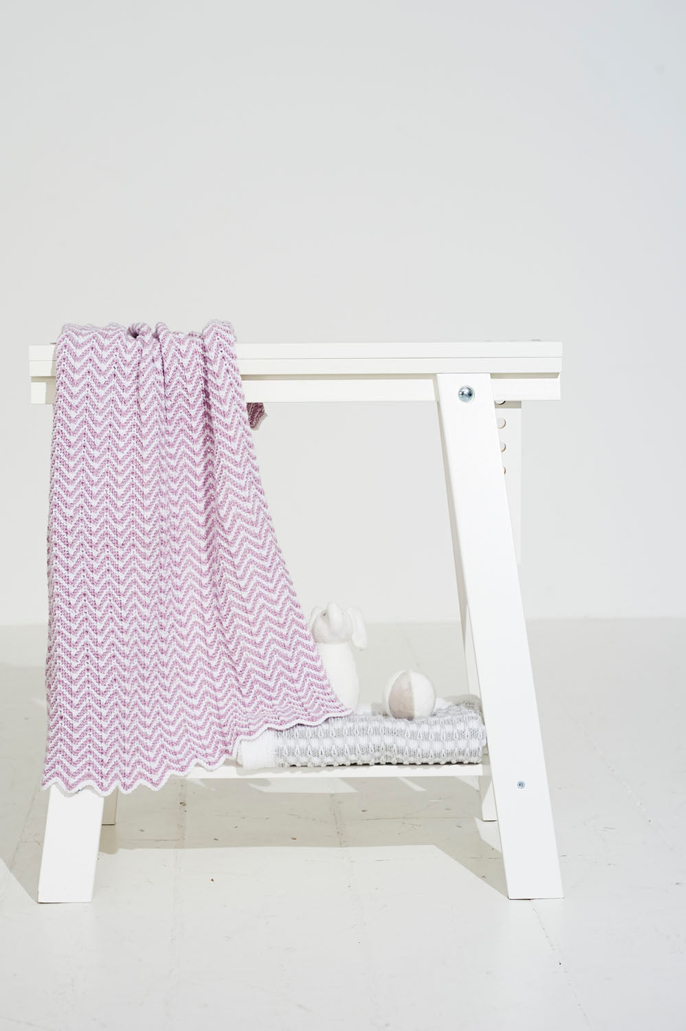 Stylecraft Pattern 9506 - Bambino DK Blankets