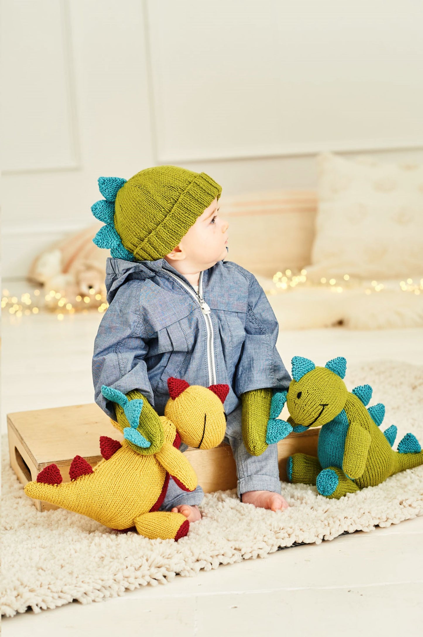 Pattern 9853 - Bellissima, Special DK, Bambino DK Danny the Dinosaur Toy with Hat & Mittens