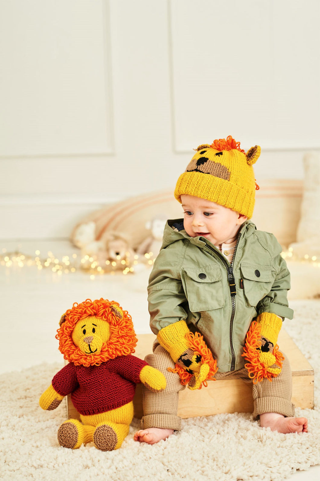 Pattern 9868 - Bellissima, Special DK Rory the Lion Toy, Hat & Mittens