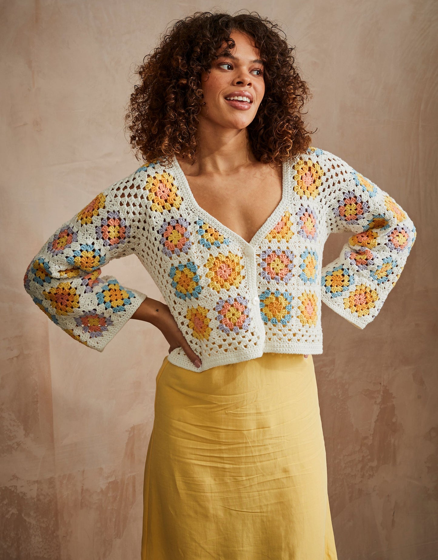 URBAN HUES CARDIGAN IN SIRDAR STORIES DK 10740