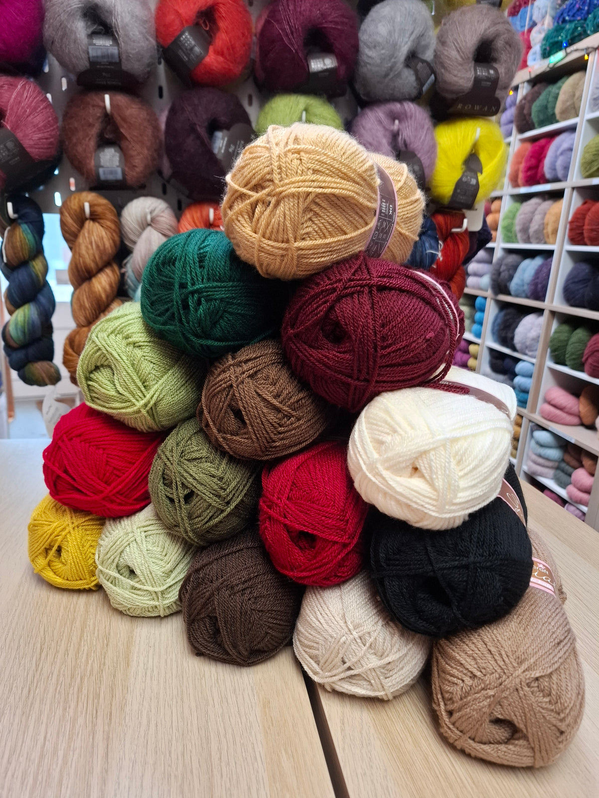 Stylecraft 12 Days of Christmas CAL Yarn Pack – Traditional Colourway by Helen Smith