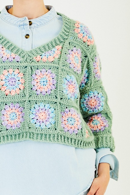 Stylecraft Pattern 10172 - Grace, Serene
Crochet Sweater & Cardigan